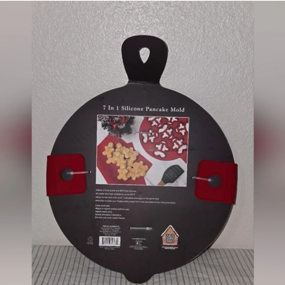 CWC Red Silicone Pancake Mold - Picture 3 of 3